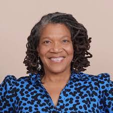 Donna Rae's Instagram, Twitter & Facebook