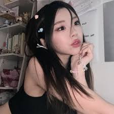 Fran Carr (@frankieloucarr)