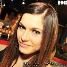 Linda Botti's Instagram, Twitter & Facebook