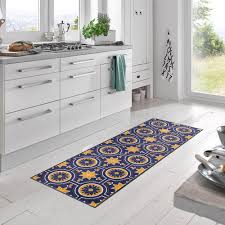 Die hochwertigen und robusten materialien werden durch die tollen motive und farbgestaltungen unterstrichen und bieten so die möglichkeit leistungsstarke schmutzfangmatten auszulegen ohne den. Azulejo Wash Dry Sauberlaufmatte Grosse Option 1 Farbe Blau