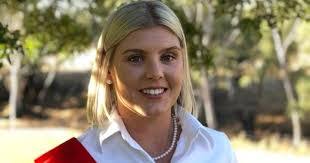 Sarah Granger's Instagram, Twitter & Facebook