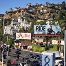 A View West Down The Sunset Strip Towards The Chateau Marmont Hotel And The Hollywood Hill Beverly Hills Celebrity Homes Beverly Hills Beverly Hills California