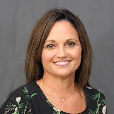 Deanna Means's Instagram, Twitter & Facebook