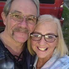 Hey y'all if it's not too much to ask would you say a quick prayer for my  voice that it may heal up quickly and be covered by the hand of God?