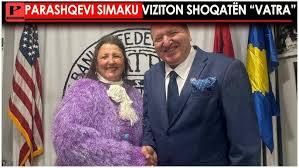 Parashqevi Simaku viziton shoqatën “VATRA”, Elmi Berisha: Të lidhur  shpirtërisht me këngëtaren