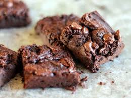 Looking to satisfy your chocolate craving, but you don't want to kill your calorie count? Healthy Snacks 13 Healthy Ways To Eat Chocolate Houseandhome Ie