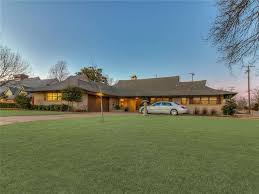 Wyatt Poindexter Group Nichols Hills Area Oklahoma Real Estate Oklahoma Luxury Homes In Oklahoma City Vacation Property Land For Sale Sale House