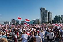 24 nii de oameni protestează în piața victoriei, la manifestația din 10 august 2019 facebook live. 2020 2021 Belarusian Protests Wikipedia