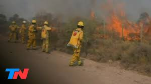 Actualidad y últimas noticias de córdoba con diario córdoba. Incendios En Cordoba Fuego Sin Control En Las Palmas Uno De Los Focos Mas Peligrosos Y Dificiles Youtube