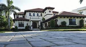 Some spanish style homes have flat roofs, usually topped with tile. Mediterranean Architecture An Overview Of Mediterranean Home Design