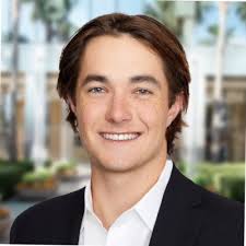 A couple of months ago, in December of 2022, I finished my bachelor's  degree at Cal Poly. My goal at the beginning of 2022 was to graduate early  so I could travel