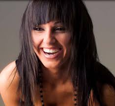 Invia tramite email postalo sul blog condividi su twitter condividi su facebook condividi su pinterest. Anna Tatangelo In Tour Domani Sera Il Concerto Al Cinema Teatro Globo