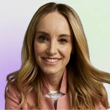 Lindsey Haswell's Instagram, Twitter & Facebook