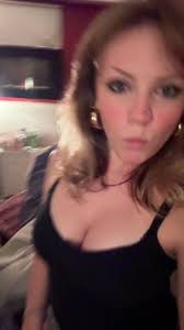 eileen ! (@eileen.converse)