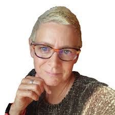 Donna Kidwell's Instagram, Twitter & Facebook