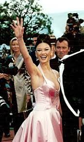 She stands tall with a height of 5ft. Catherine Zeta Jones Wikipedia