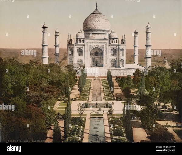 The Taj Mahal in Agra, India ca. 1890-1910, one of the Seven Wonders of the World Stock Photo - Alamy