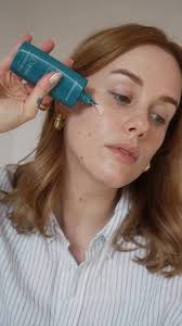 Svakodnevna "šminka" uz koju @paulina.lis dobija najviše komplimenata! 🤗,  Svaki dan uz Colorescience, koji koži daje osunčan ten te zdrav i blistav  izgled., Osim što pružaju efekat našminkanog lica, ...