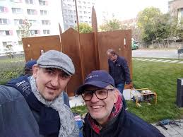 Juraj tóth , leonard kornoš, pavol zigo, jozef vilagi, jaroslav simon, dusan kalmancok, jiri silha sam green, jonathan mackey, luke drury, hilary o'donnell, martin topinaka, michael o'connell. Sculptures Martiniman Sk