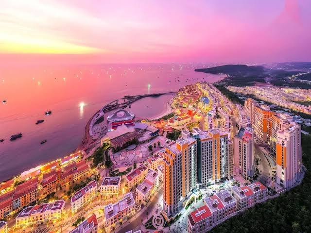 Sunset Town Phú Quốc - Thị Trấn Hoàng Hôn 2026, Vé Chính Thức