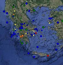 Αληθεύει αυτό σεισμική δραστηριότητα πριν από ηφαιστειακές εκρήξεις. Seismos Twra Sto Bolo Ti Deixnoyn Oi Seismografoi Pic