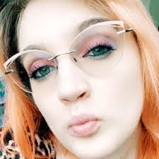 Katie Torrence's Instagram, Twitter & Facebook