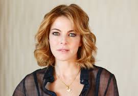 Find the perfect claudia gerini stock photos and editorial news pictures from getty images. Claudia Gerini Wallpapers Images Photos Pictures Backgrounds