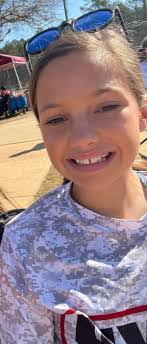 Brandi Barfield's Instagram, Twitter & Facebook