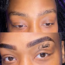 I just love me a bold brow. 😍✨ But remember ladies—bold does NOT mean  black. For that perfect bold look, I stick with a darker shade of brown, or  sometimes I let