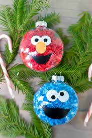 Not only do they make heartfelt gifts for loved ones, they'll conjure up warm, fuzzy memories for years to come if you keep them to hang on your own tree. 13 Diy Holiday Ornaments Kids Can Make Pretty My Party Party Ideas