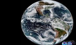 ناسا تنشر صورة لكوكب الأرض ترد على أصحاب النظرية المسطحة Planets Art Prints Imagery