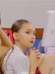 Smiley New Dance Moms