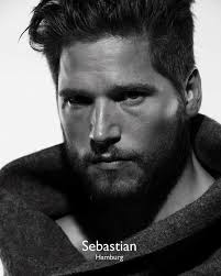 Completano la squadra il commissario mario falck (st. Sebastian Strobel Manner Mann