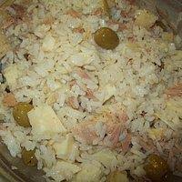 Si tratta di una portata facile e veloce da realizzare, inoltre può essere preparata in largo anticipo per poi essere riposta in frigorifero fino al momento di consumarla. Insalata Di Riso Con Tonno E Surimi Ricette Di Cucina Gustosa Ricerca