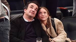 Selon une source proche, il y a quelques années, avoir un bébé n'était pas une priorité pour. Mary Kate Olsen Requests Emergency Order To Divorce Husband Youtube