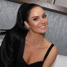 Bethany Pullen (@bethany_pullen_)