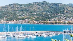 This is why hotels in sapri are really well. Sapri Nel Cilento E Il Nuovo Set Di James Bond In Italia Siviaggia