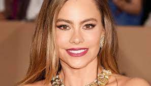 9 832 782 tykkäystä · 292 792 puhuu tästä. Sofia Vergara Reveals What She Didn T Like About Filming Modern Family