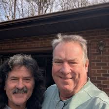 What were Wayne Edwards' racing achievements in 1983?