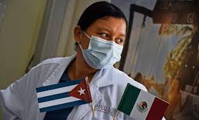 Médicos cubanos, una bomba de tiempo diplomática