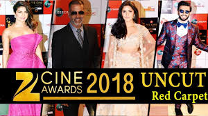 Ihren ersten sohn, aryana khan, brachte sie 1997 zur welt. Revealed Shahrukh Son Abram S Surrogate Mother Bmf Youtube