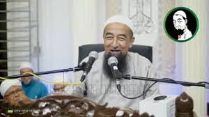 Namun bagi yang berada di rumah, kita nasih boleh menunaikan solat berjemaah di rumah bersama keluarga. Kedudukan Saff Solat Suami Isteri Ustaz Azhar Idrus Official Youtube