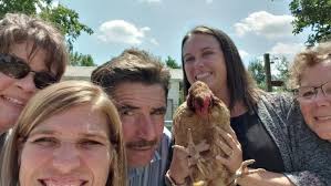 Joni Bacon (@BaconJoni)