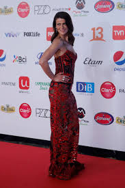 Tonka tomicic ретвитнул(а) andrónico luksic c. Tonka Tomicic Nuevamente Brillo En La Gala De Vina Su Look Fue Aplaudido En Redes Sociales Vina Pagina 7