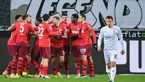 Fc köln bekennt sich zum engagement gegen antisemitismus und übernimmt die arbeitsdefinition antisemitismus der internationalen allianz zum holocaustgedenken (ihra). Bundesliga Elvis Rexhbecaj Schiesst Den 1 Fc Koln Zum Derbysieg In Monchengladbach Der Spiegel