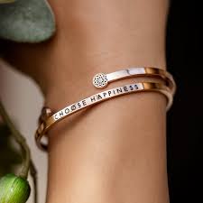 This Jewelry Motivates Inspires You Every Day In 2020 Womens Silver Jewelry Cute Jewelry Jewelry Trends