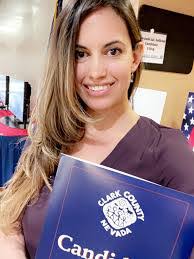 Danielle Ford's Instagram, Twitter & Facebook