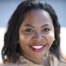 Kim Everson's Instagram, Twitter & Facebook