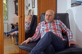 Psihiatru si psiholog la domiciliu bucuresti si ilfov! Dr Cristian Andrei Portret De Psihiatru Intr O Å£arÄ IstericÄ Femeile N Au Prietene Si BÄrbaÅ£ii Sunt Curve Evenimentul Zilei