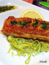 File șalău, pesmet, faina, ouă, ulei, lămâie, sare. File De Salau Pane Cu Spaghete De Dovlecel Si Rondele De Ceapa Retete Originale Cu Nicole